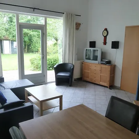 Lisakowski Chalet Warmenhuizen